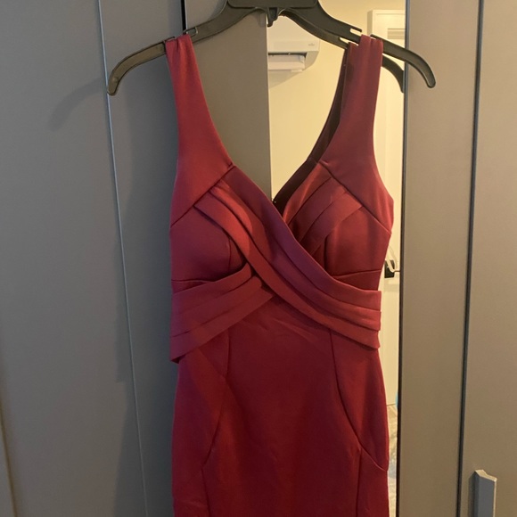 Elegant dress - Picture 4 of 4